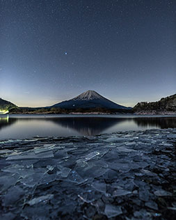 JAL Instagramチーム賞　　Hirokazu Kameiさんの作品　「天と地の輝き」